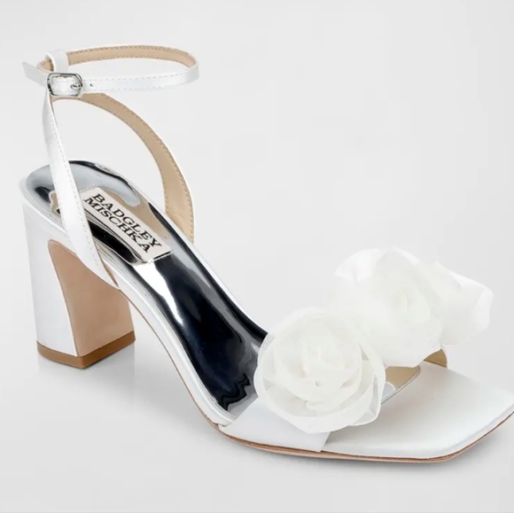 Badgley Miscka Carli Satin Square Toe Ankle Strap Sandals In White Size 9.5 - Picture 1 of 7